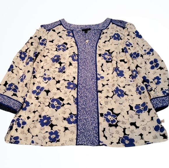 Talbots Tops - Talbots Blue Floral Tunic Blouse 3/4 Sleeve Size S
